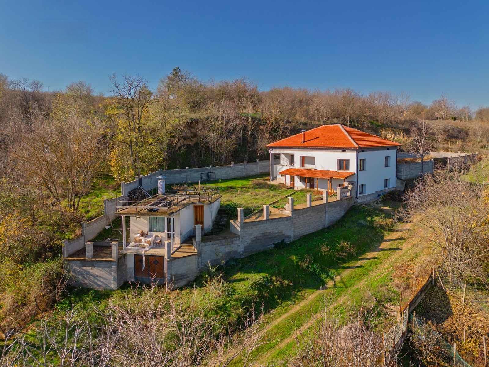 House for Sale in Komarevo, Pleven
