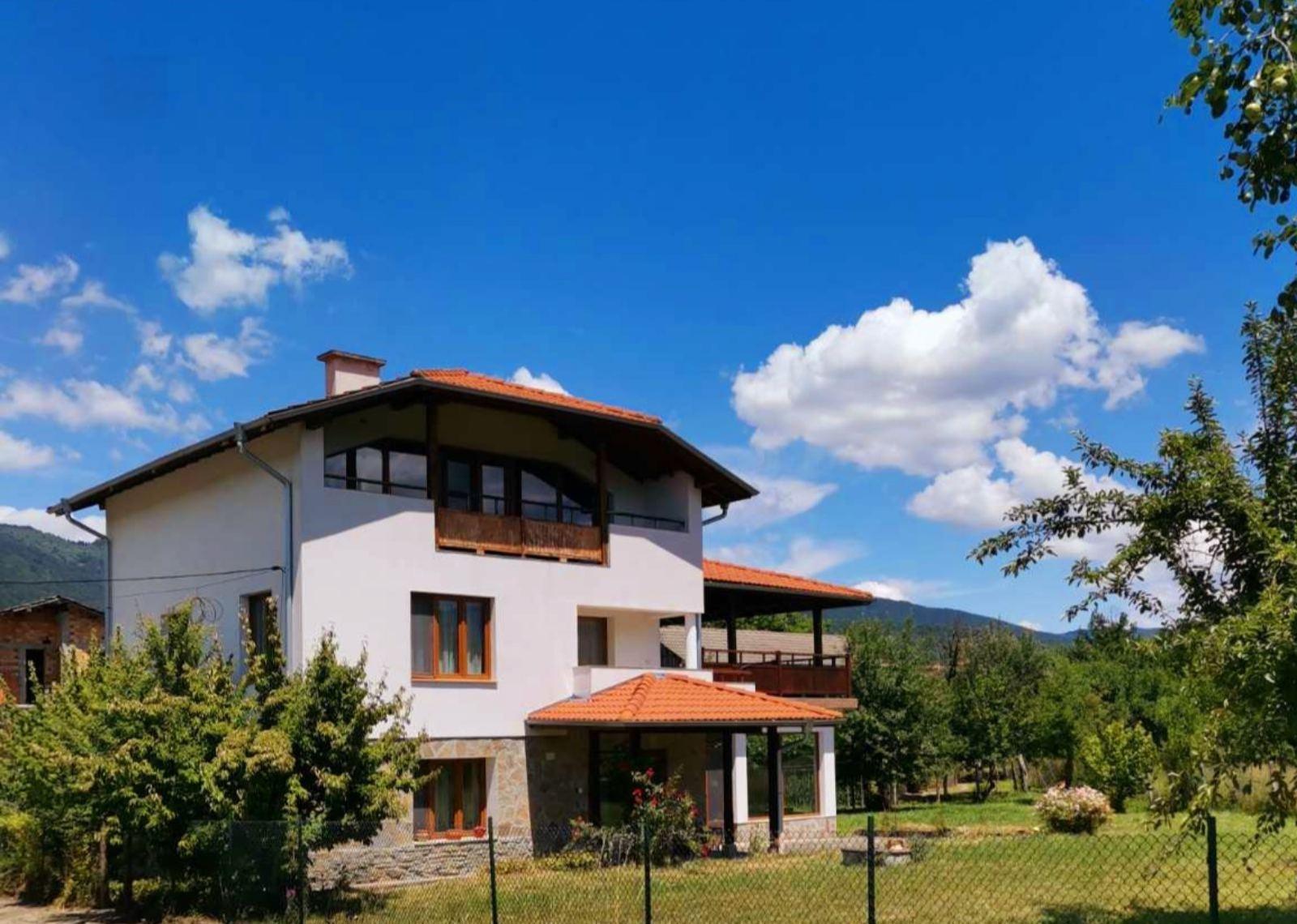 House for Sale in Apriltsi, Lovech