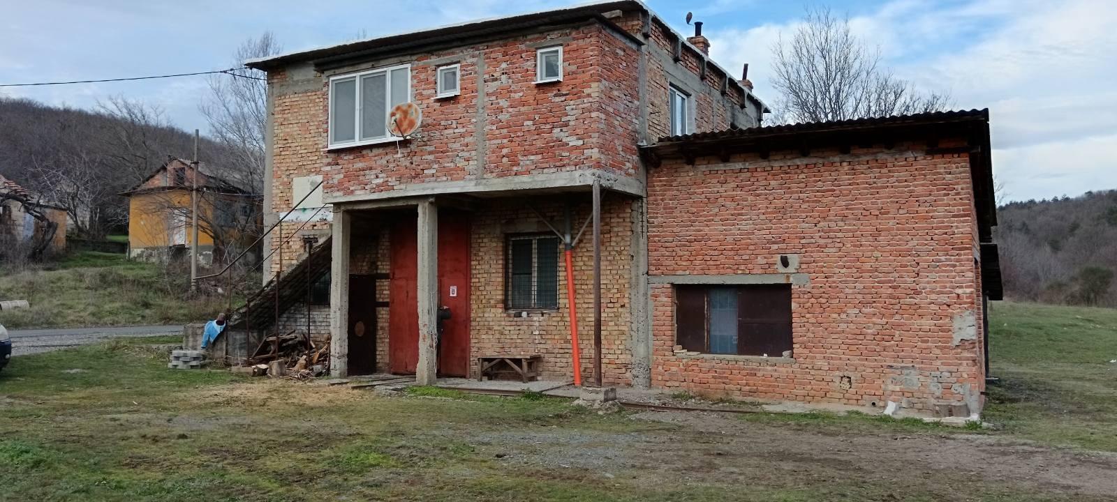 House for Sale in Ravadinovo, Burgas