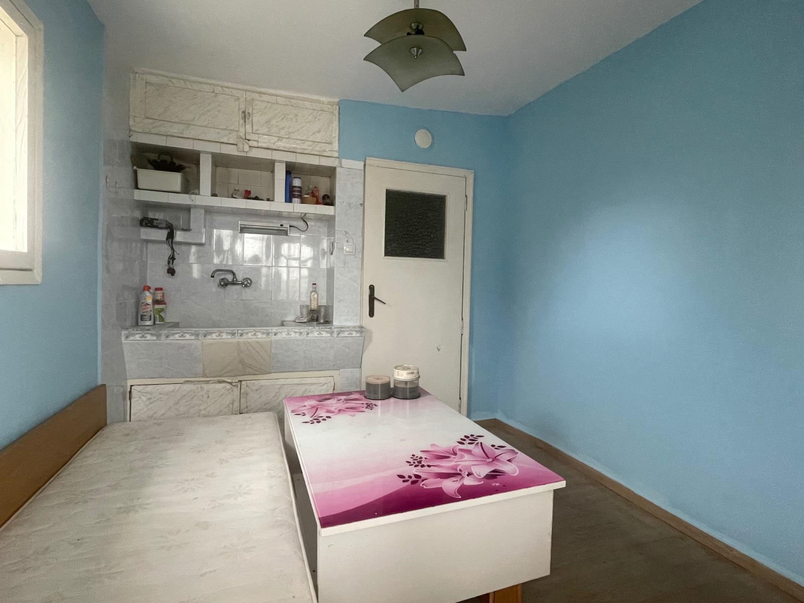 House for Sale in Pet mogili, Sliven