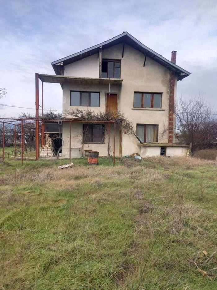 House for Sale in Voysil, Plovdiv