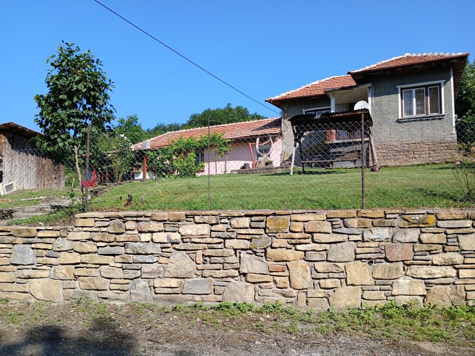House for Sale in Stolat, Gabrovo