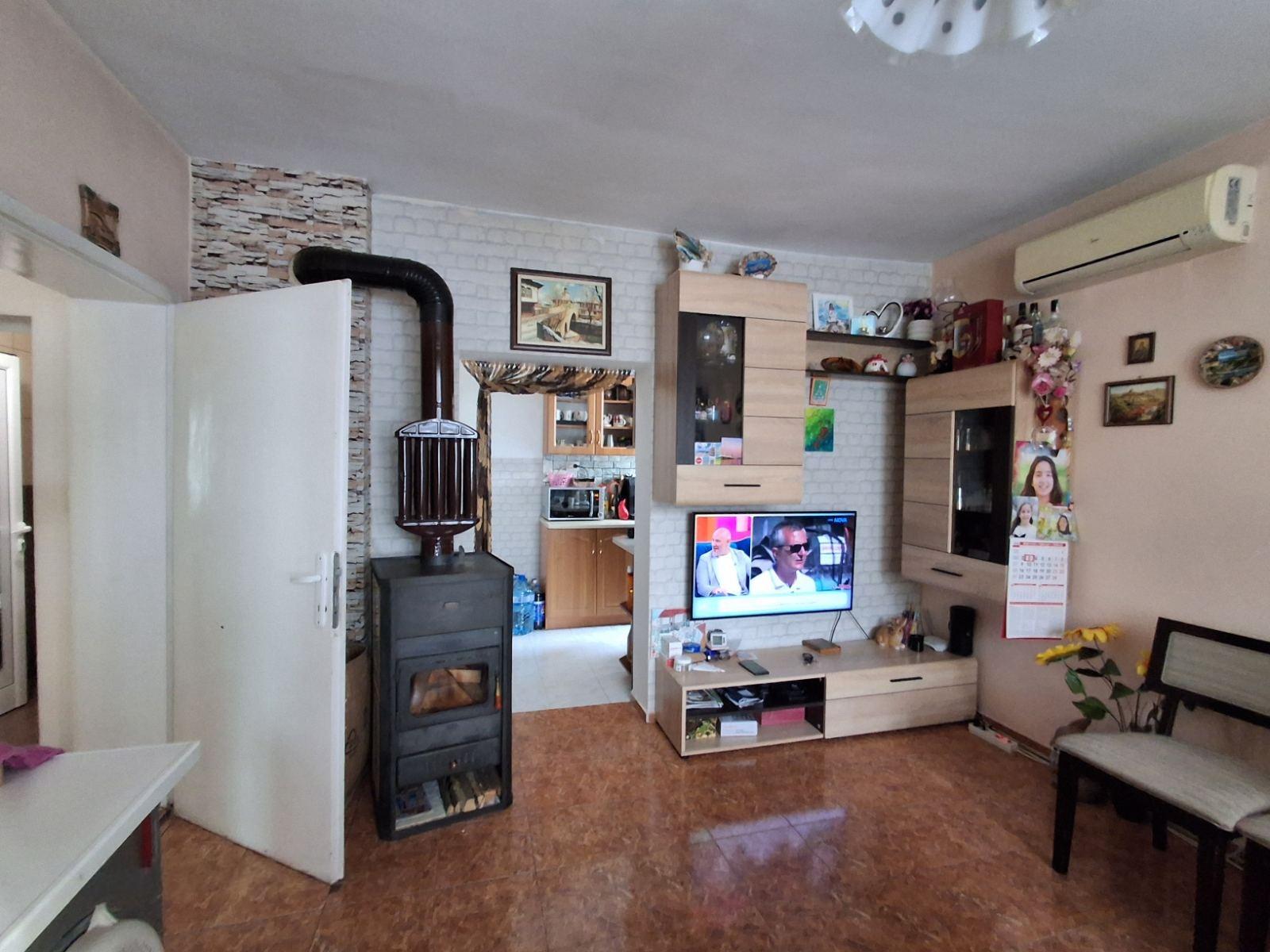 House Floor for Sale in Debelets, Veliko Tarnovo