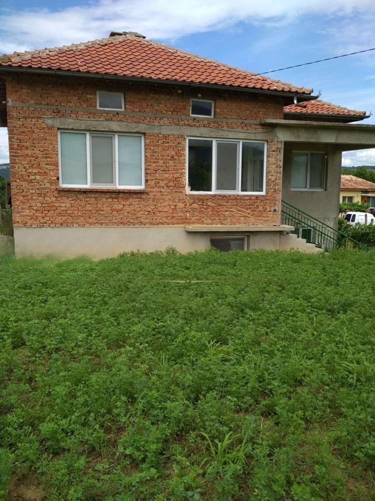 House for Sale in Partizani, Varna