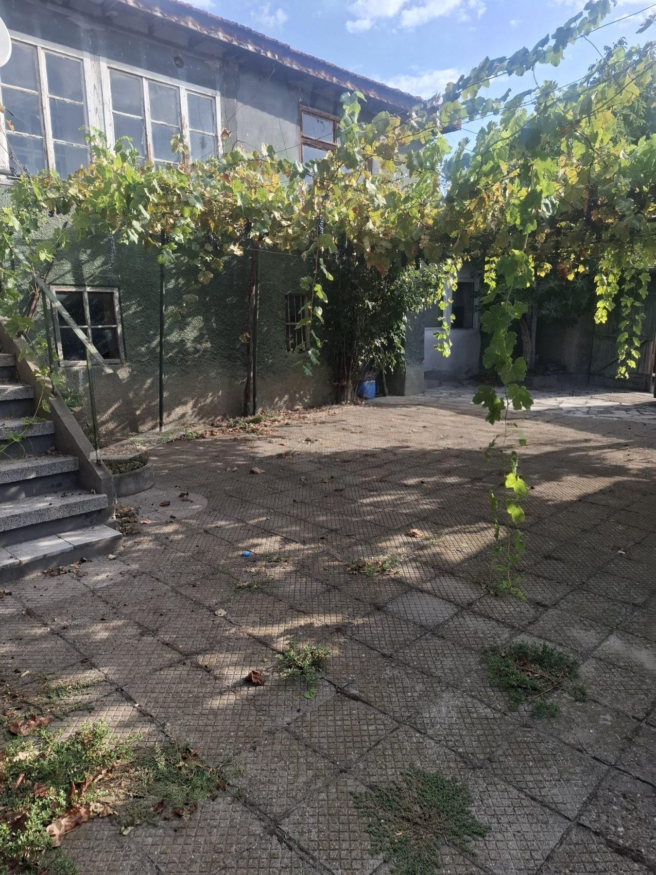 House for Sale in Sliven, Komluka