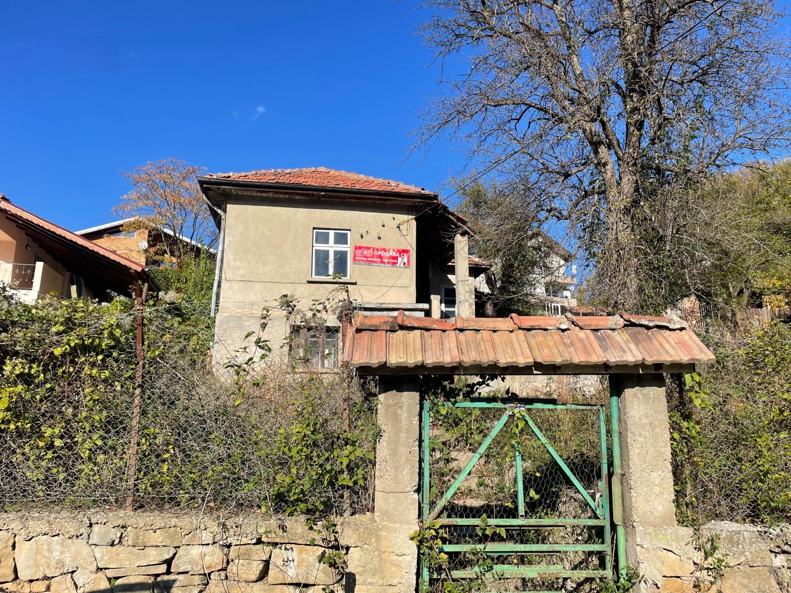 House for Sale in Gabrovo, Velchevtsi