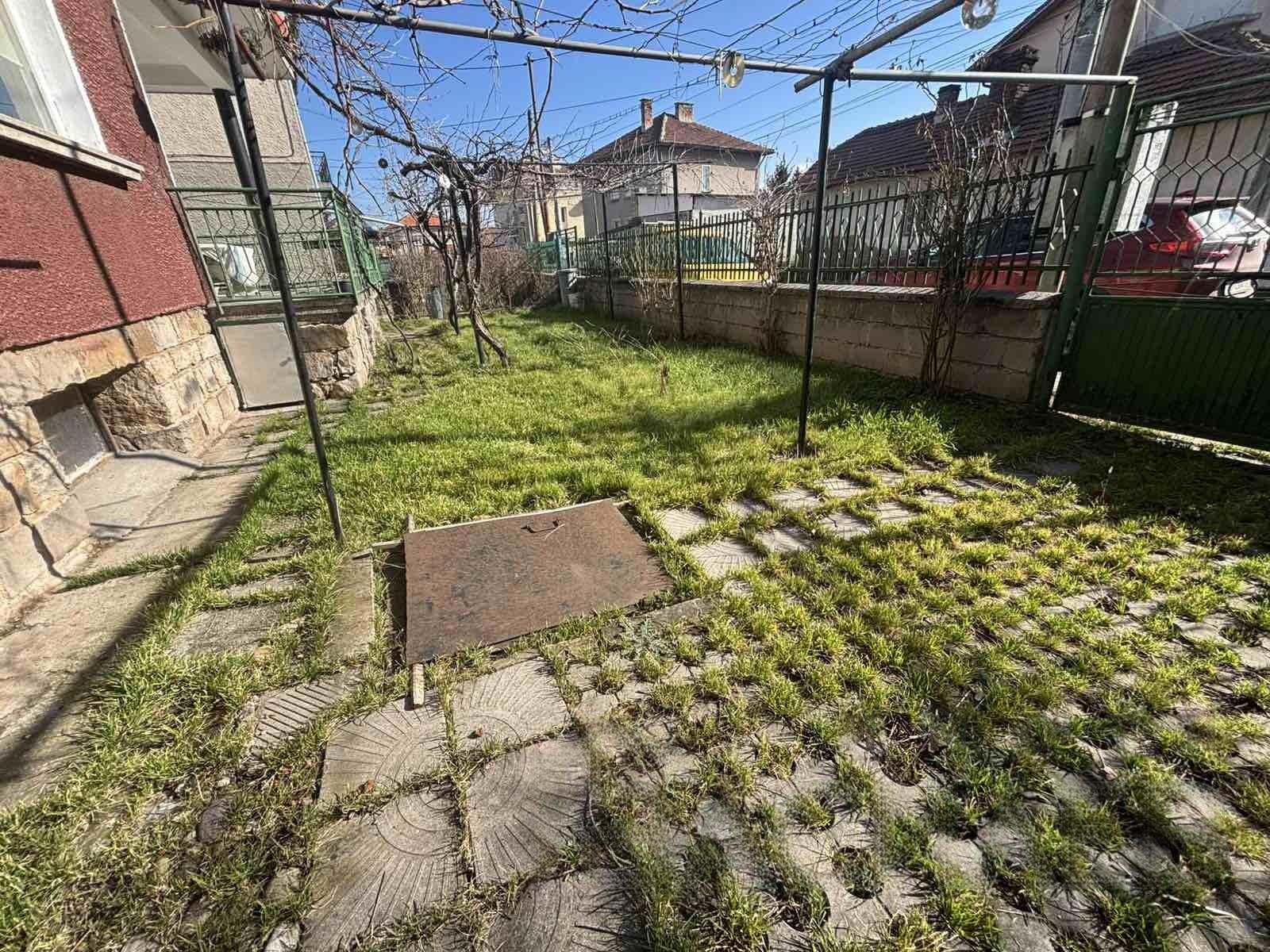 House for Sale in Sofia, Mramor