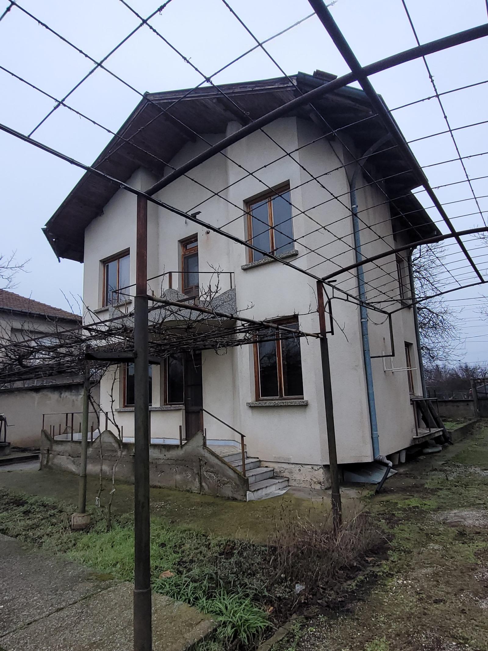 House for Sale in Obnova, Pleven