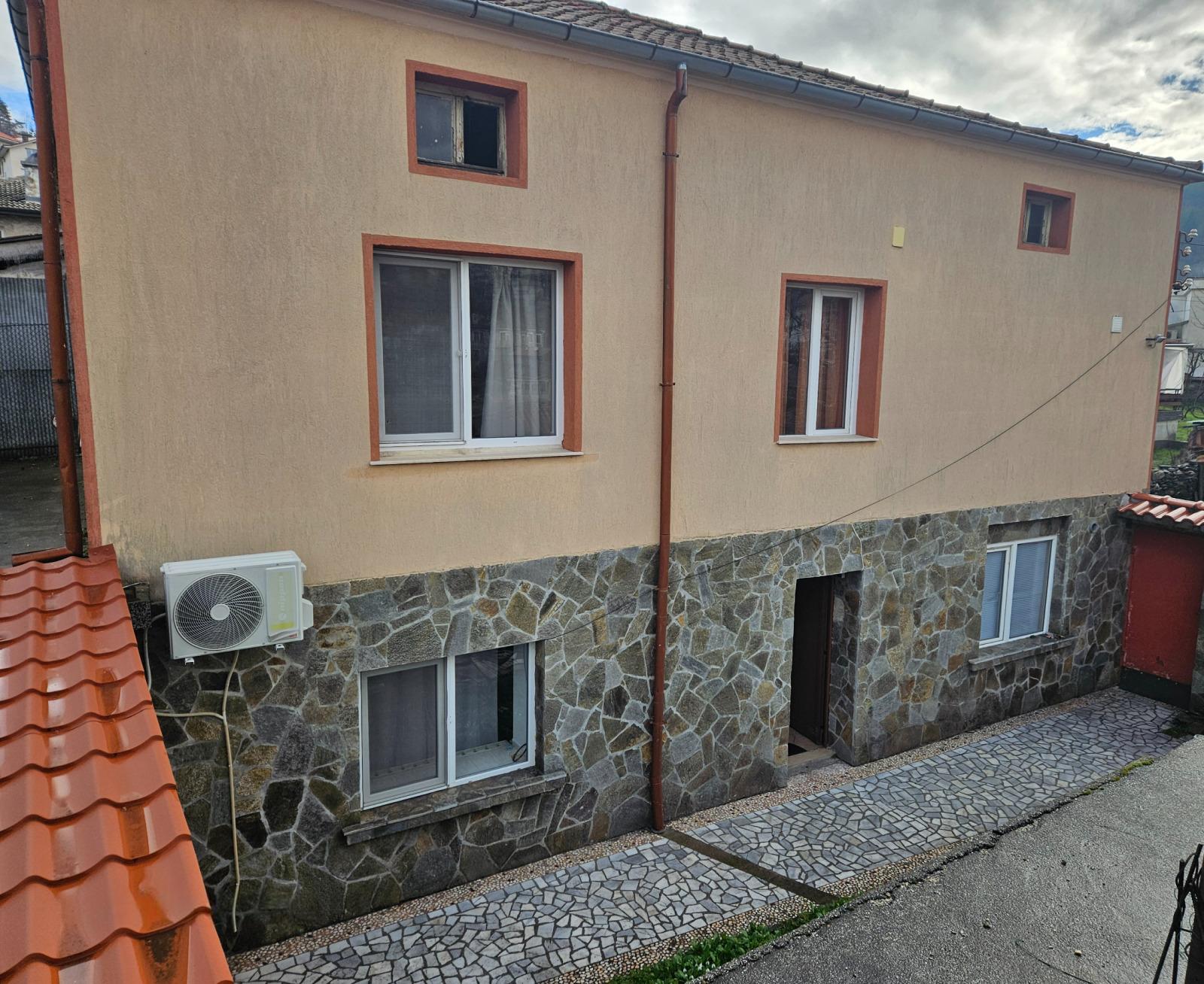 House for Sale in Hrabrino, Plovdiv