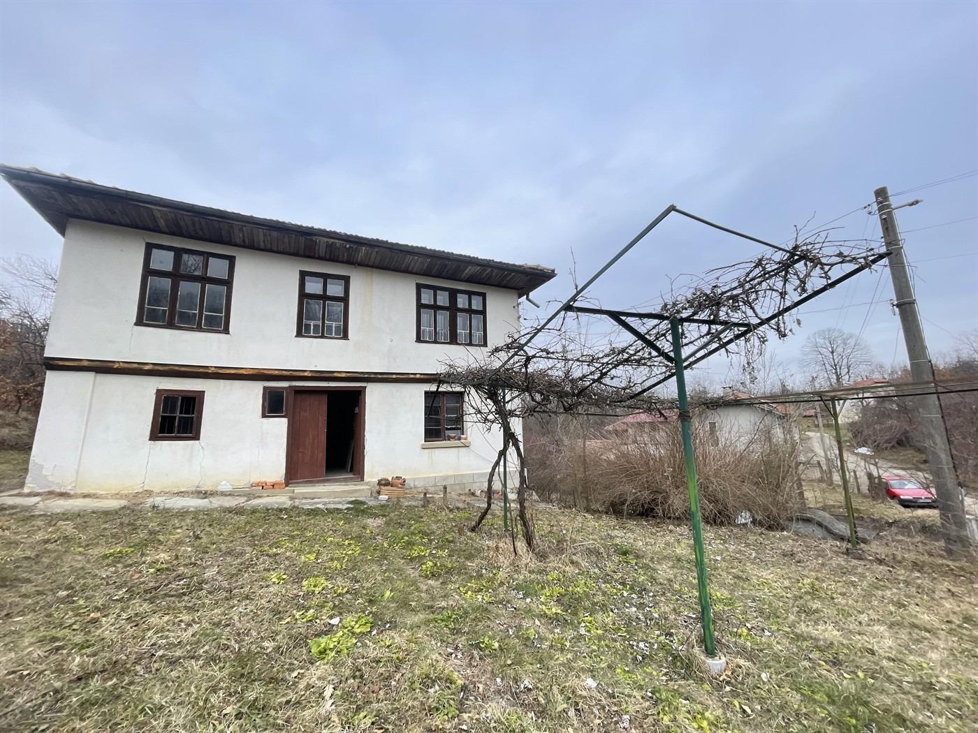 House for Sale in Garvan, Gabrovo