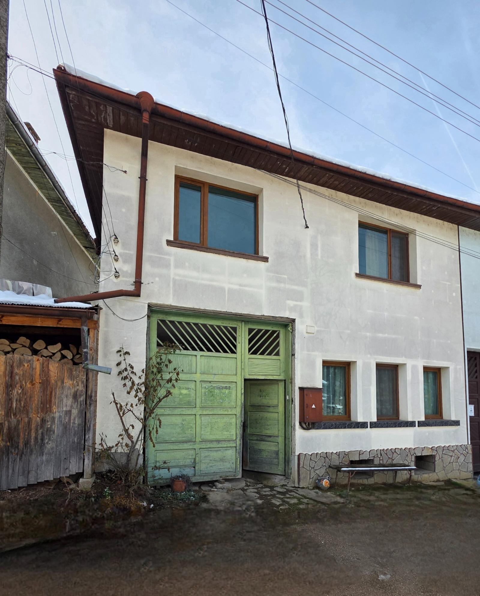 House for Sale in Troyan, Lovech