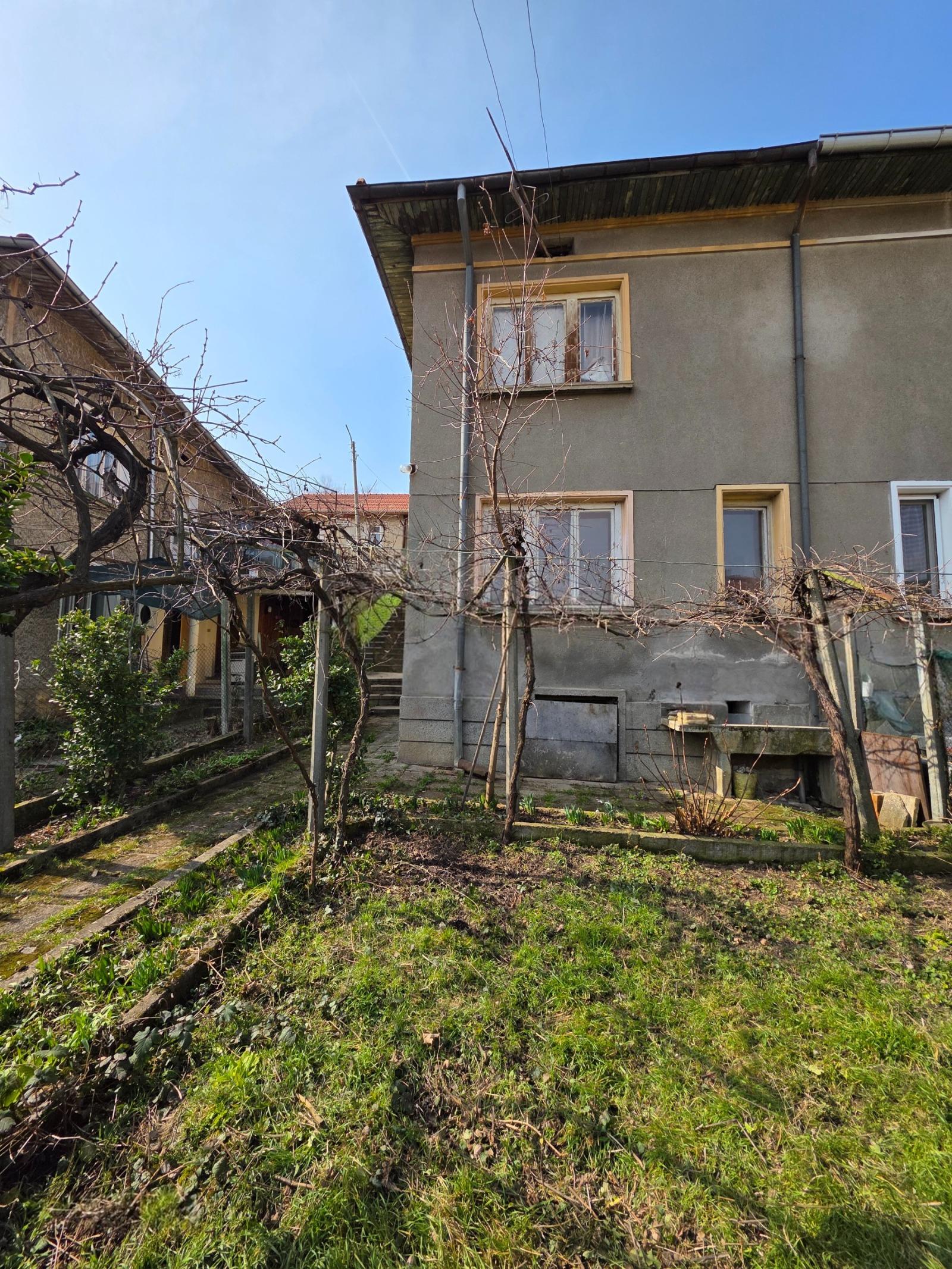 House for Sale in Troyan, Lovech