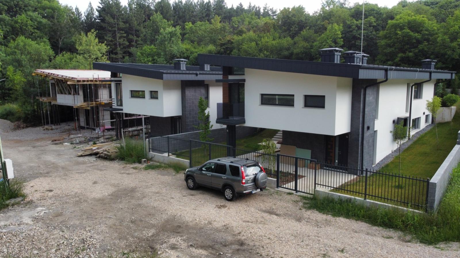 House for Sale in Pernik, Center