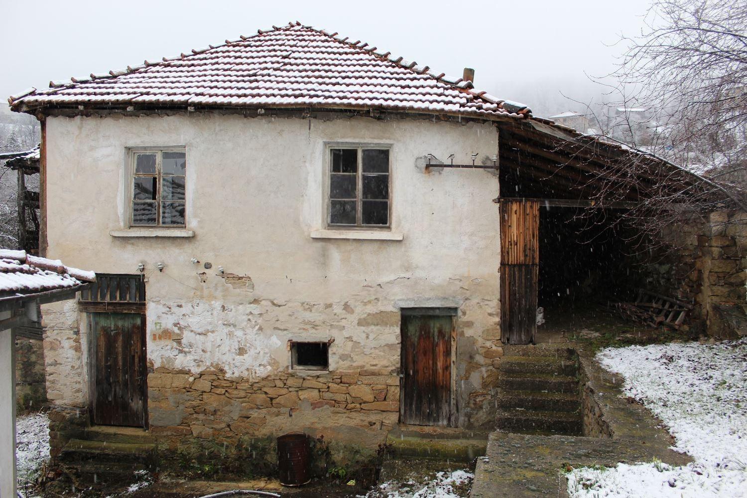 House for Sale in Leshtak, Smolyan