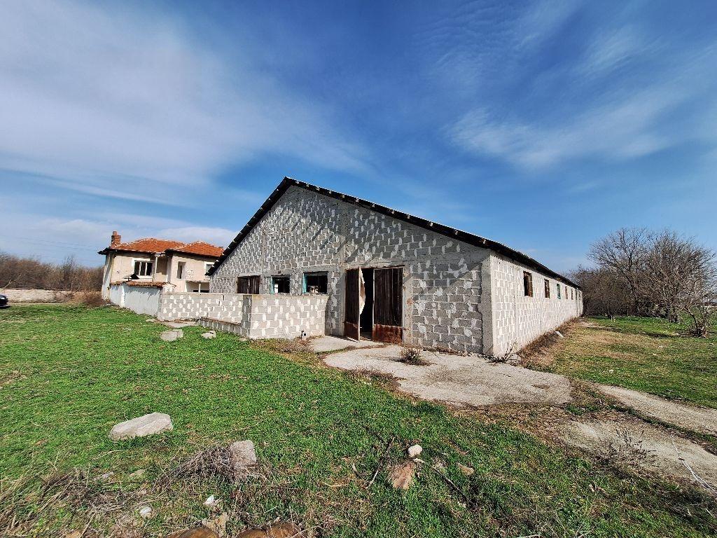 House for Sale in Poroyna, Plovdiv