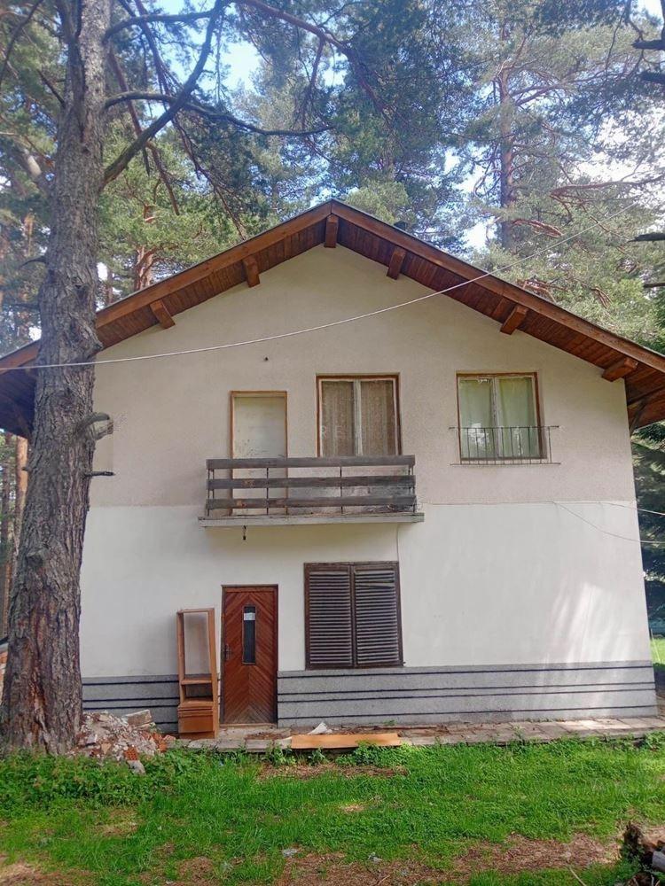 Villa for Sale in Perushtitsa, Plovdiv