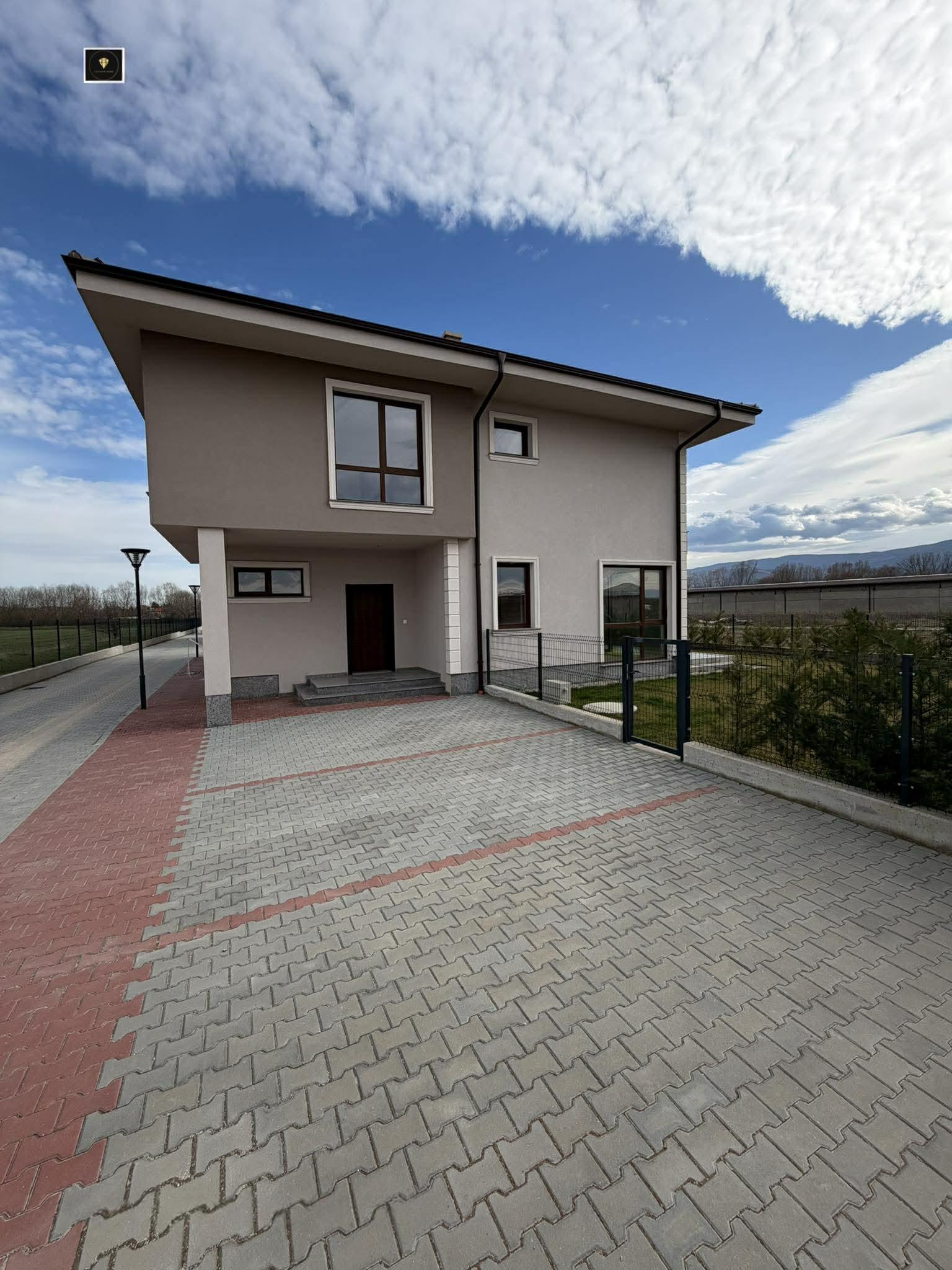 House for Sale in Plovdiv, Proslav