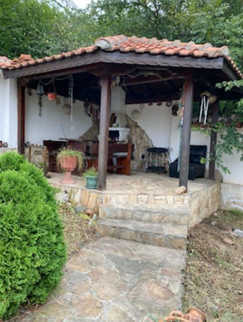 House for Sale in Rebro, Pernik