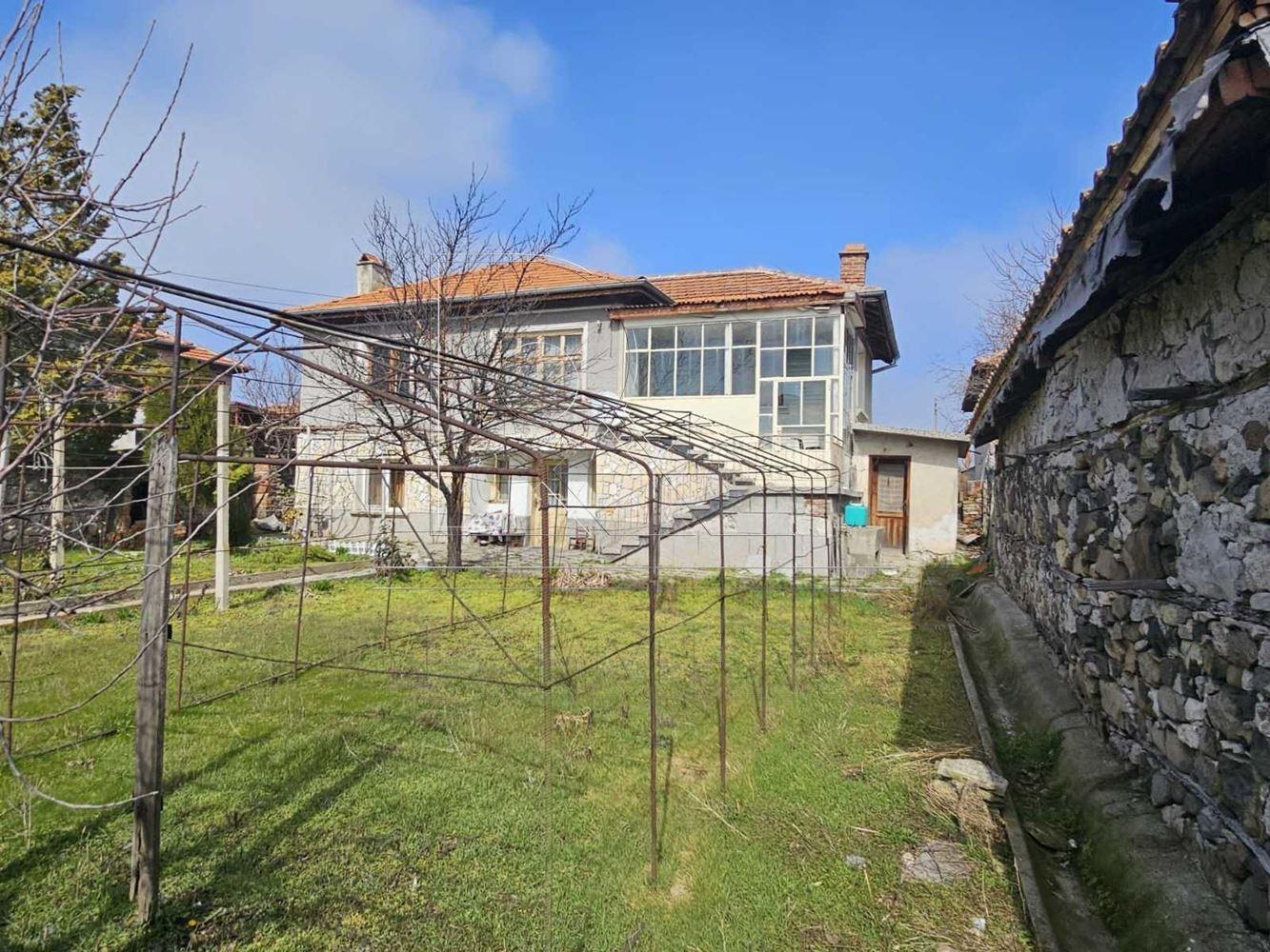 House for Sale in Bryagovo, Plovdiv