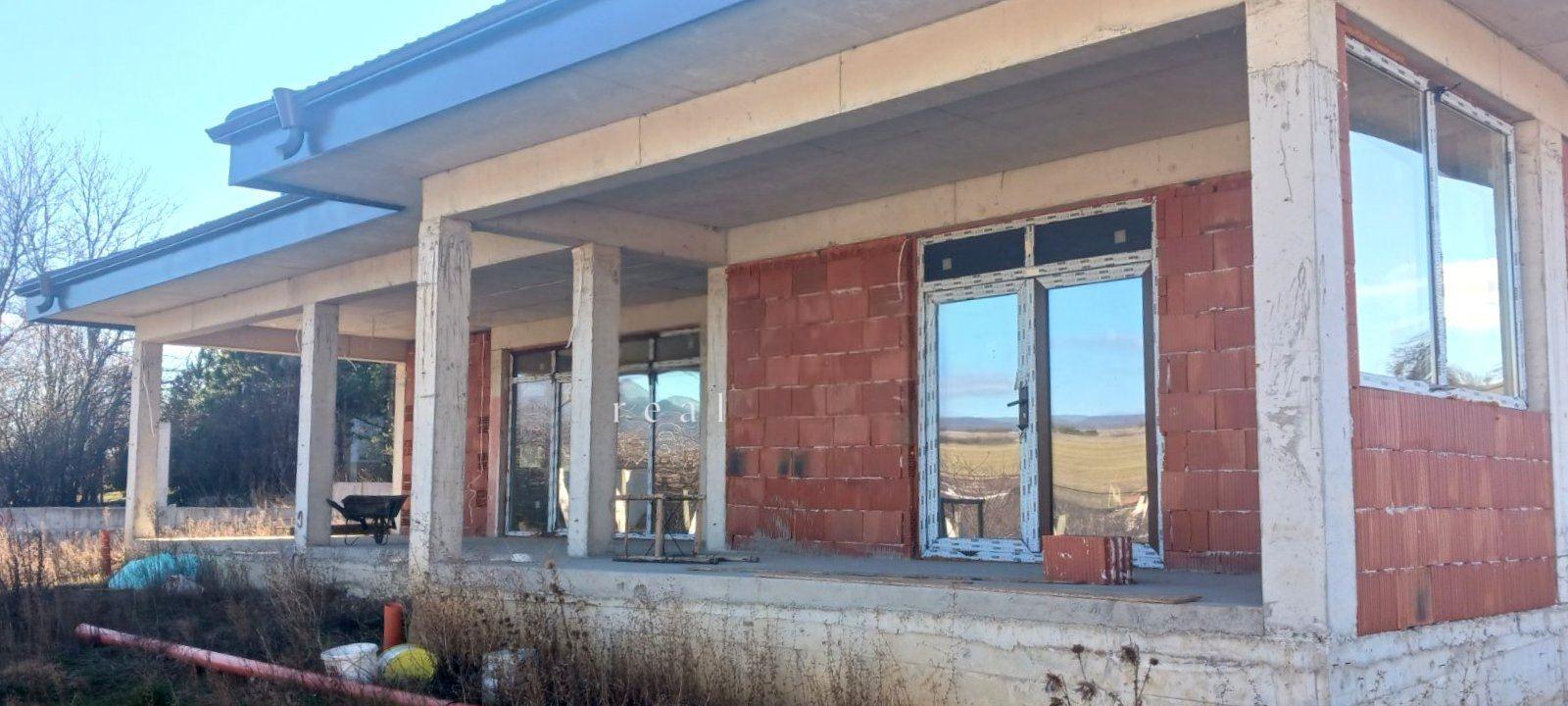 House for Sale in Dolna Dikanya, Pernik