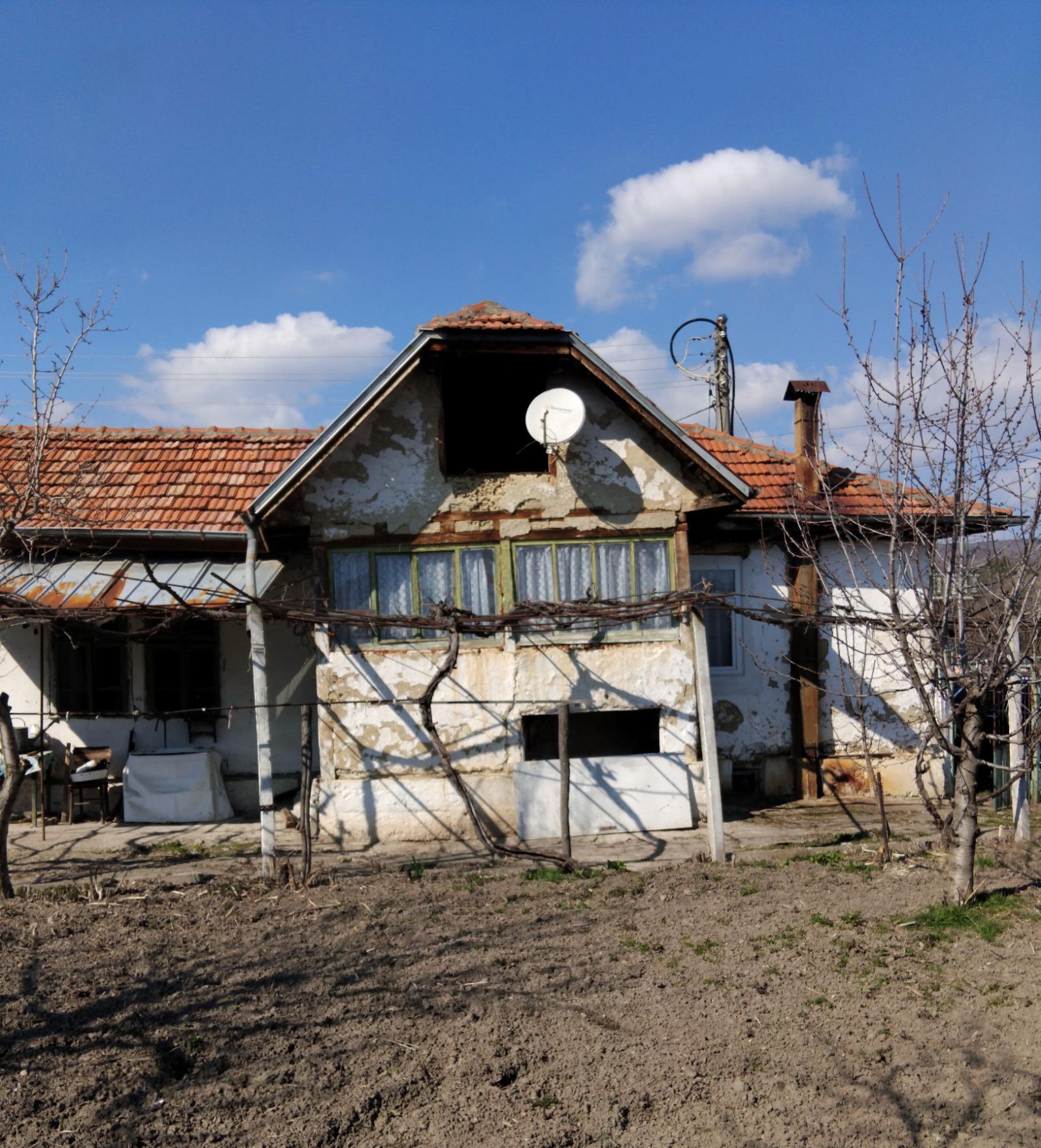 House for Sale in Dragovishtitsa, Kyustendil