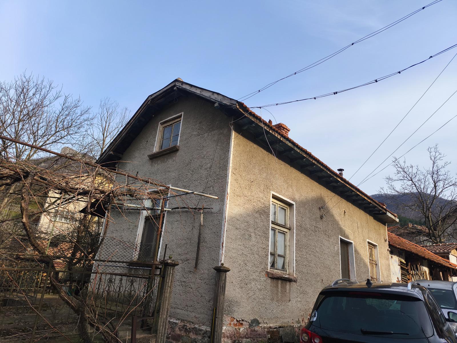 House for Sale in Zgorigrad, Vratsa