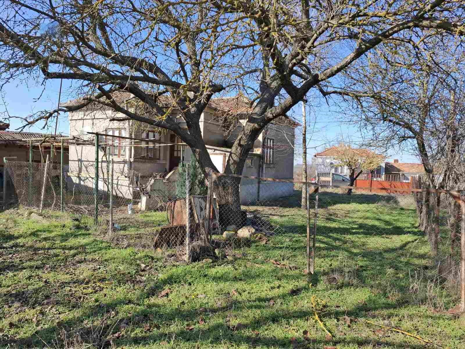 House for Sale in Miladinovtsi, Dobrich