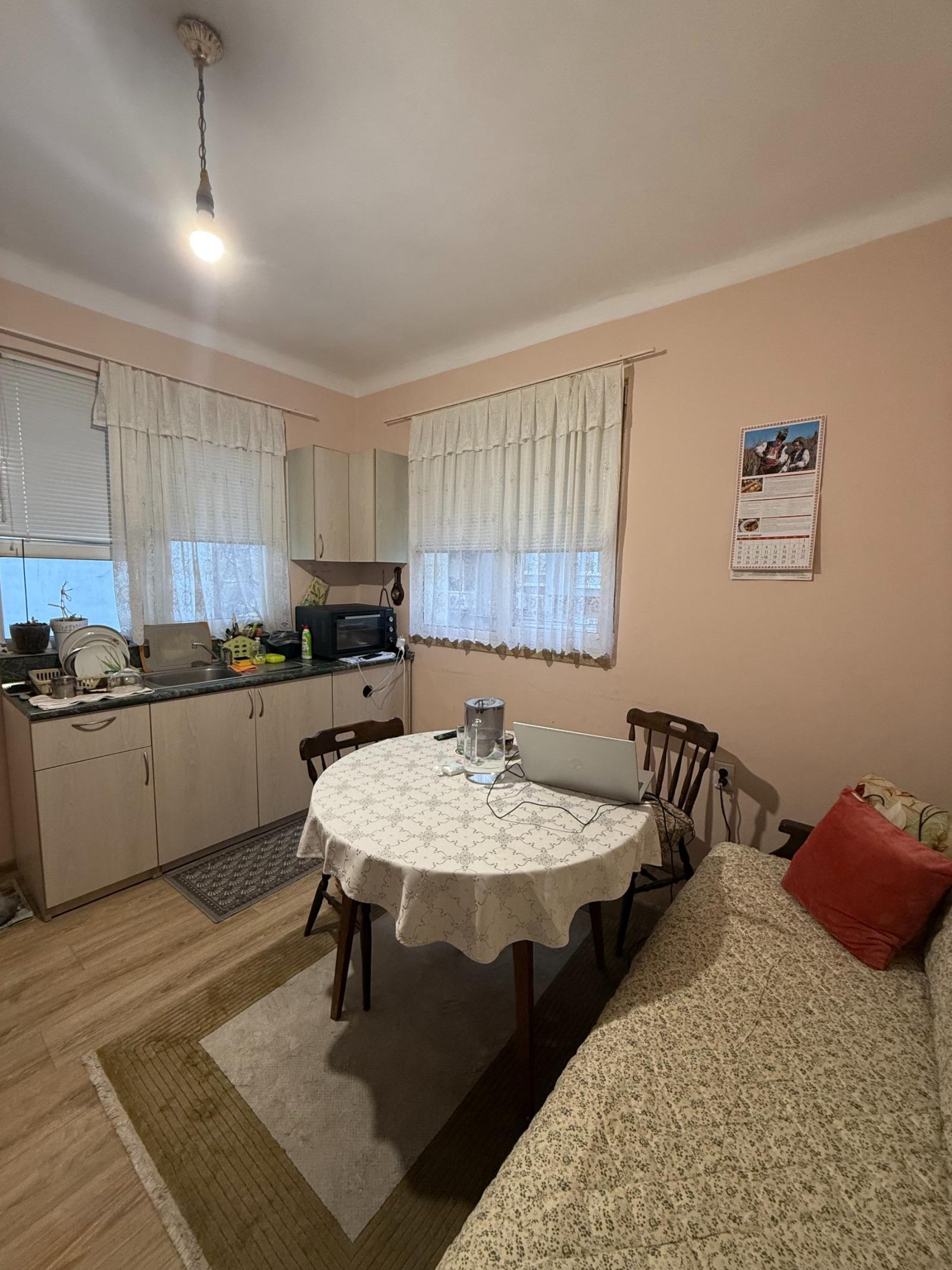 House for Sale in Varna, Kolhozen pazar