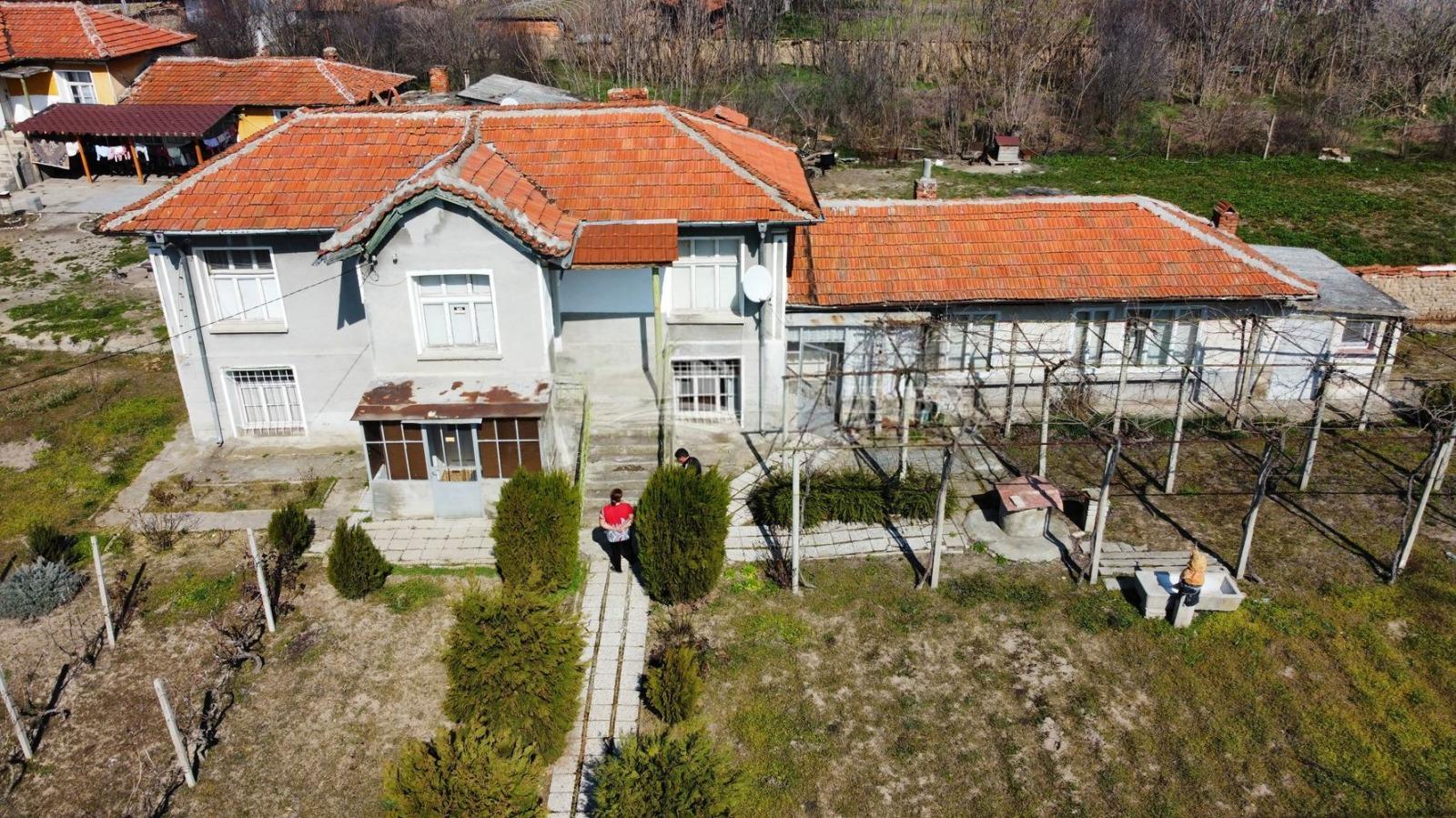 House for Sale in Padarsko, Plovdiv