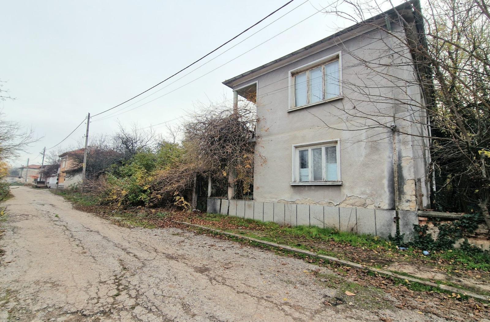 House for Sale in Cherven, Plovdiv