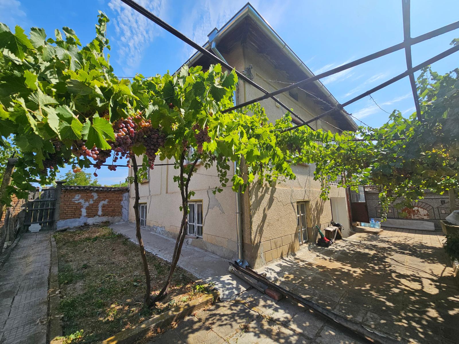 House for Sale in Opanets, Pleven