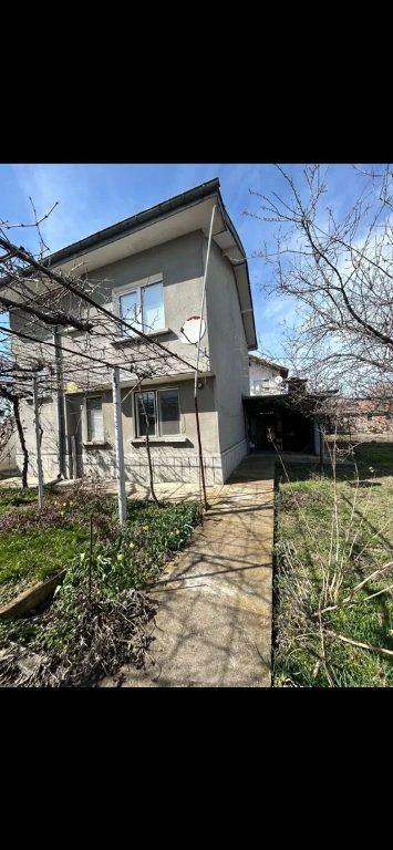House for Sale in Badeshte, Stara Zagora