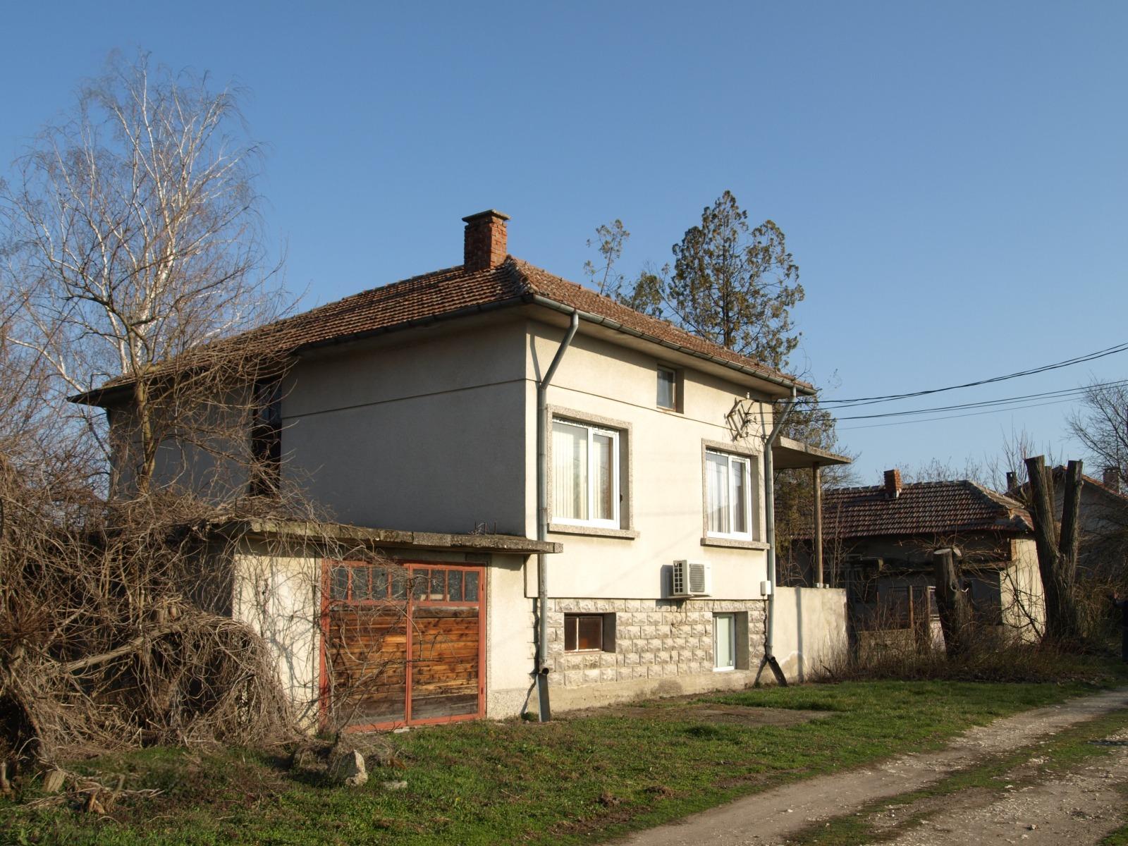 House for Sale in Ryahovo, Ruse