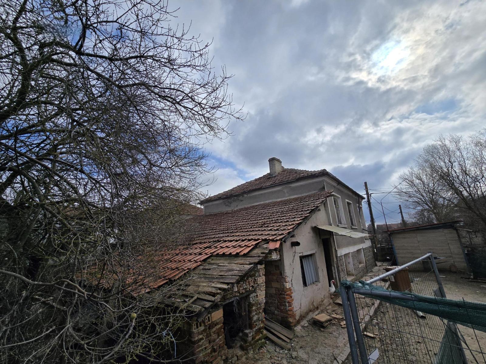 House for Sale in Rosen, Burgas