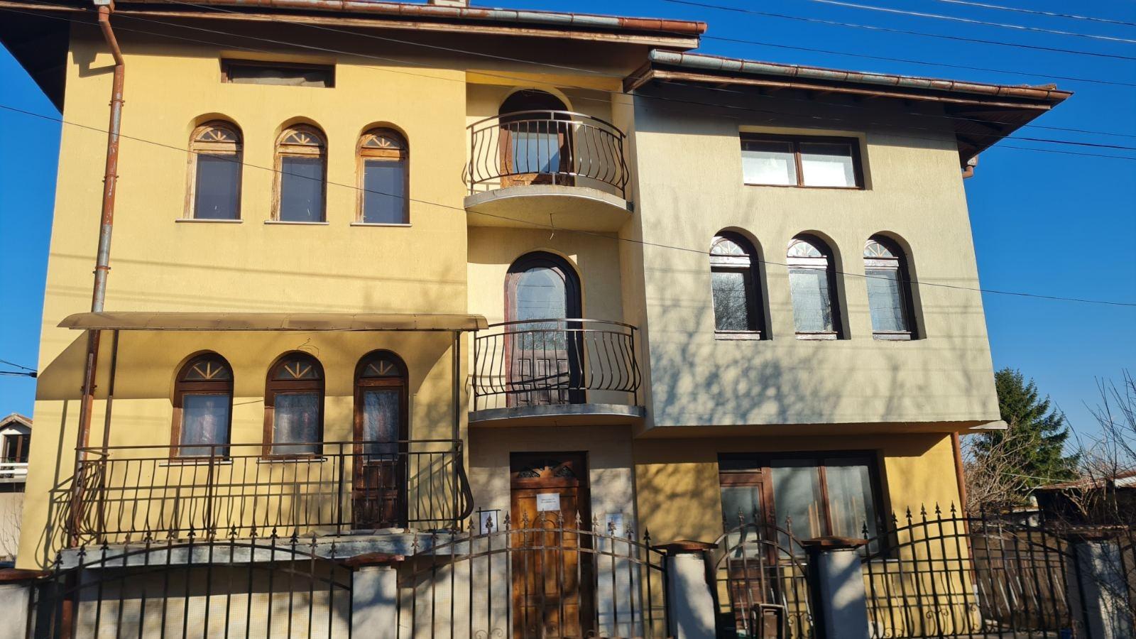 House for Sale in Prolesha, Sofia Province