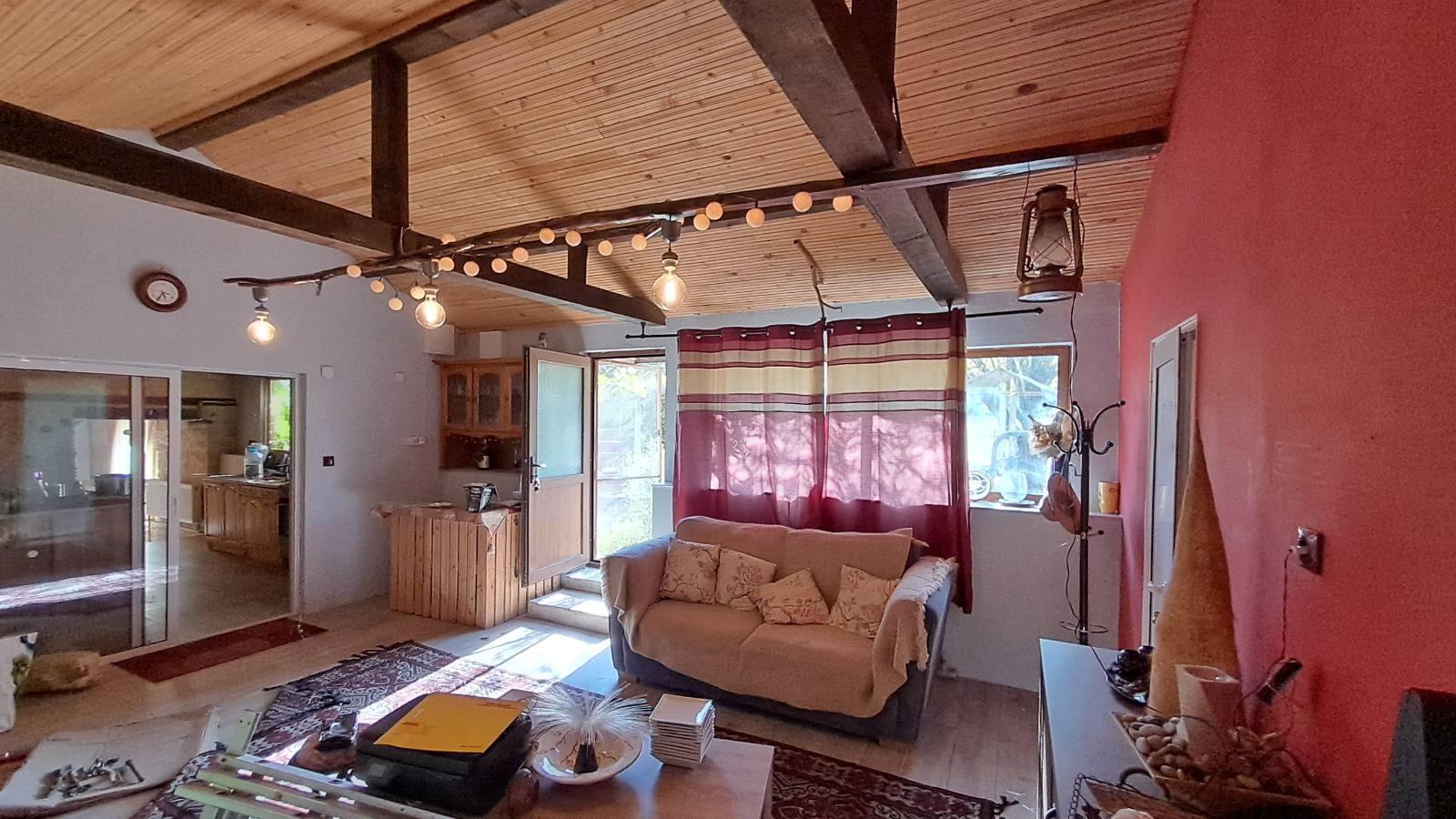House for Sale in Petrov dol, Varna