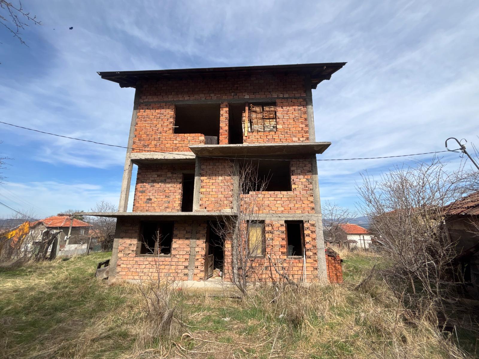 House for Sale in Pernik, Kalkas