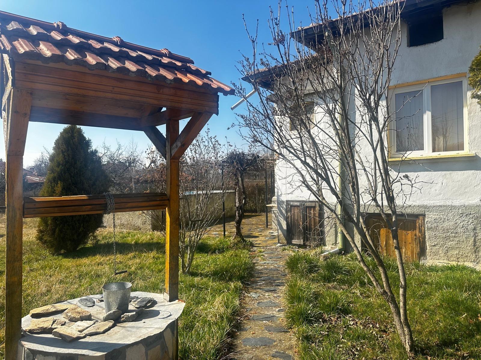 House for Sale in Dolni Rakovets, Pernik