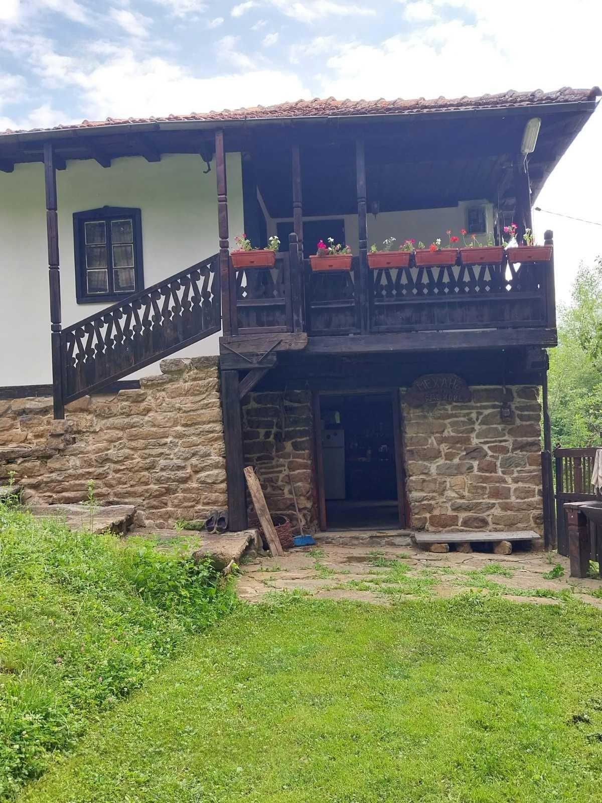 House for Sale in Apriltsi, Lovech