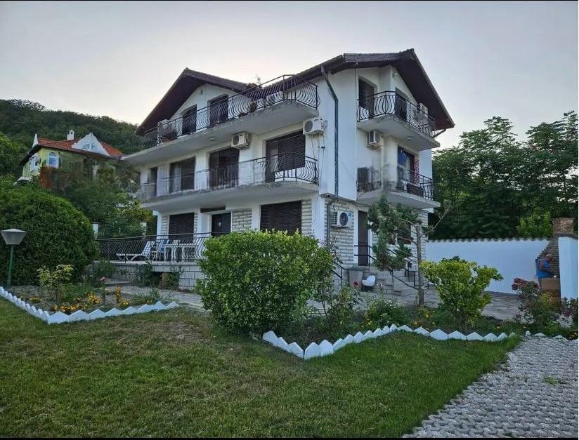 Villa for Sale in Balchik, Dobrich
