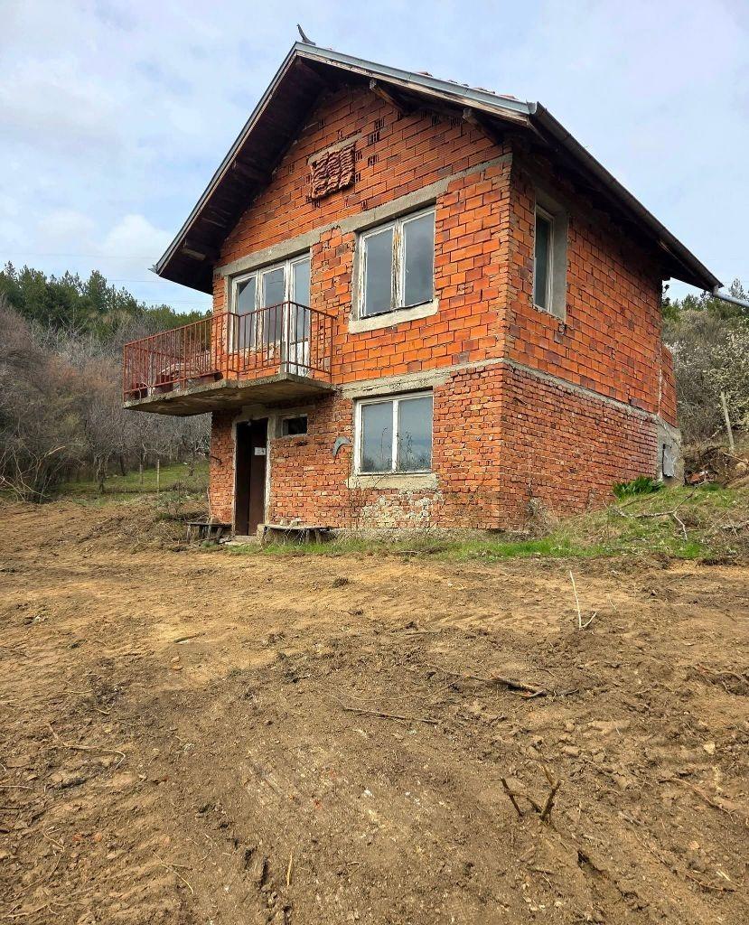 House for Sale in Gorna Brestnitsa, Kyustendil