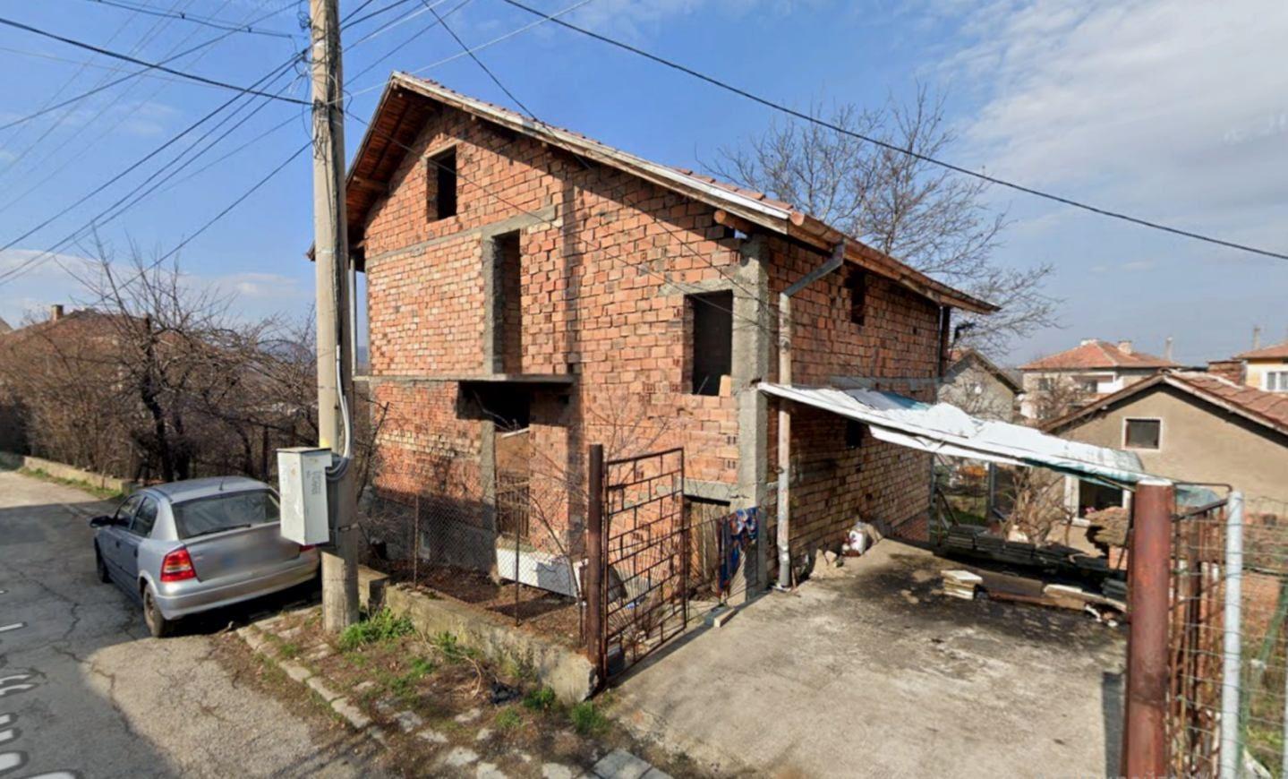 House for Sale in Pernik, Tsarkva