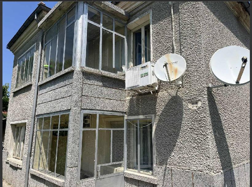 House for Sale in Zlatovrah, Plovdiv