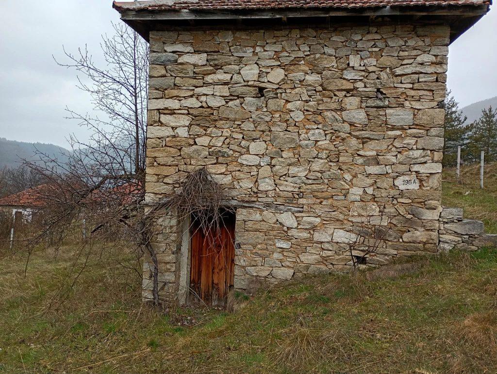 House for Sale in Oryahovets, Smolyan