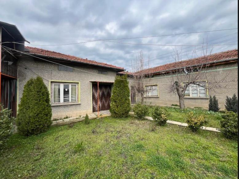 House for Sale in Valchitran, Pleven