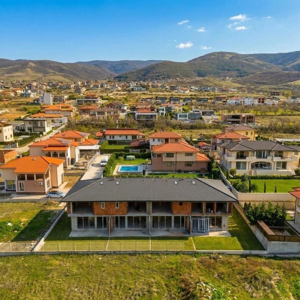House for Sale in Belashtitsa, Plovdiv