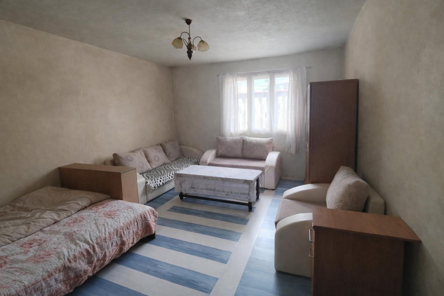 House for Sale in Lesnovo, Sofia Province