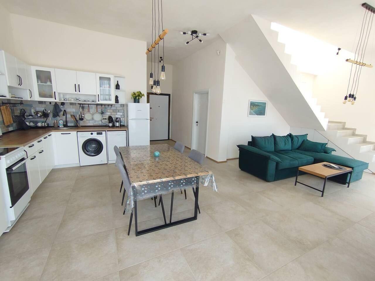 House for Sale in Chernomorets, Burgas