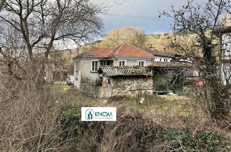 House for Sale in Svezhen, Plovdiv