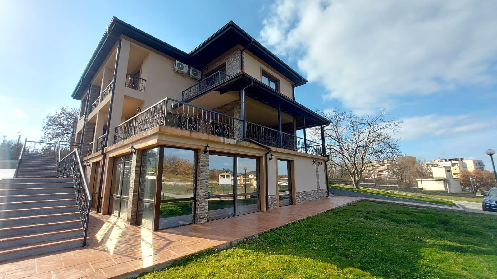 House for Sale in Mineralni bani, Haskovo